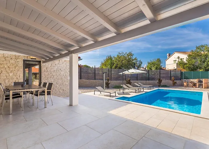 Дом отдыха Zora *